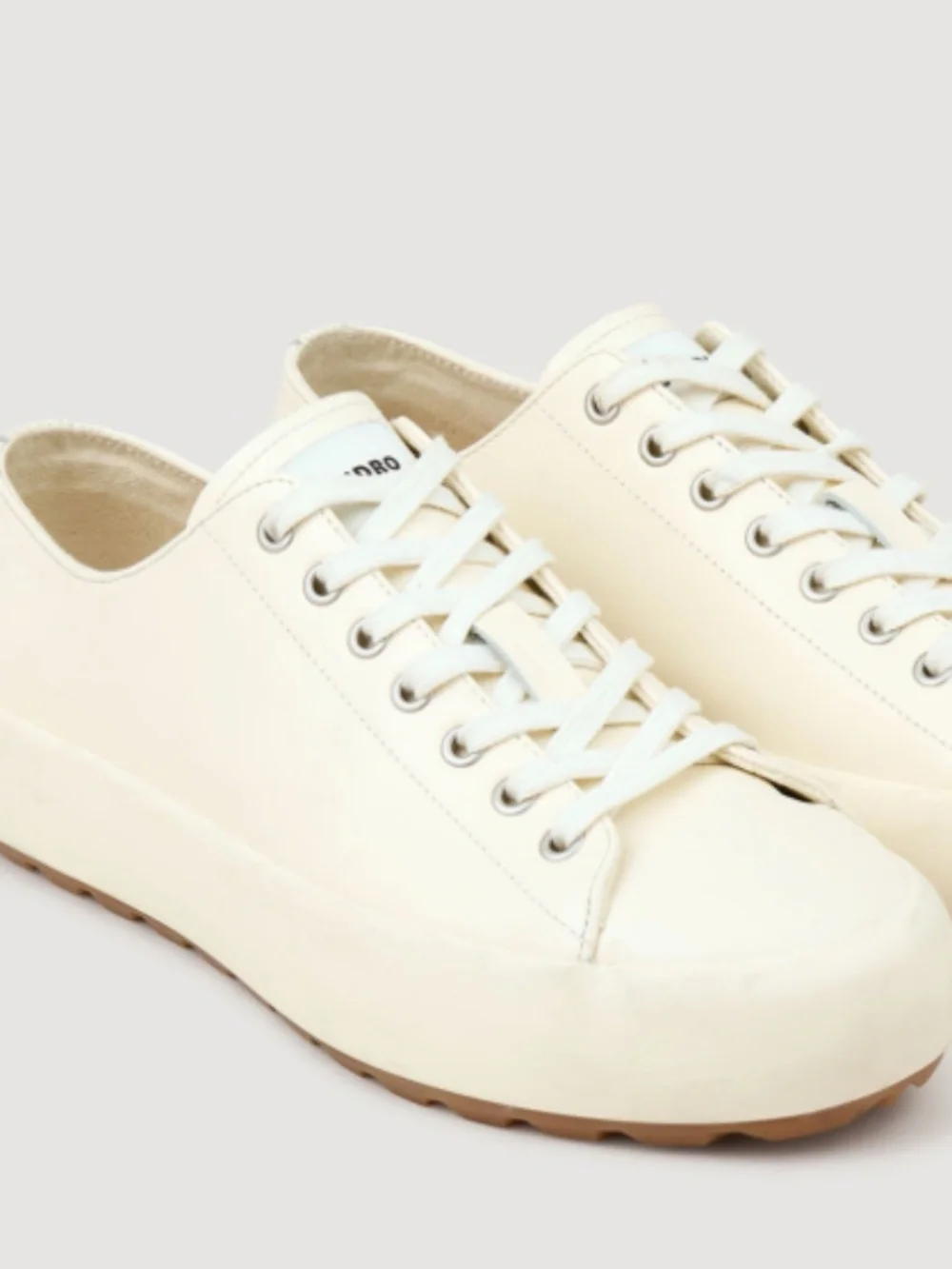 Vulca Canvas Sneakers in Off-White